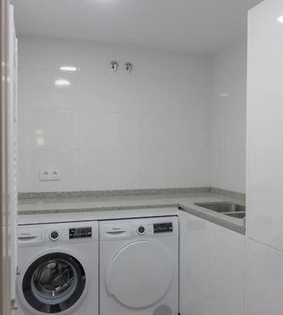 Sakura Homes Ponferrada Centro 8 Plazas Exterior photo